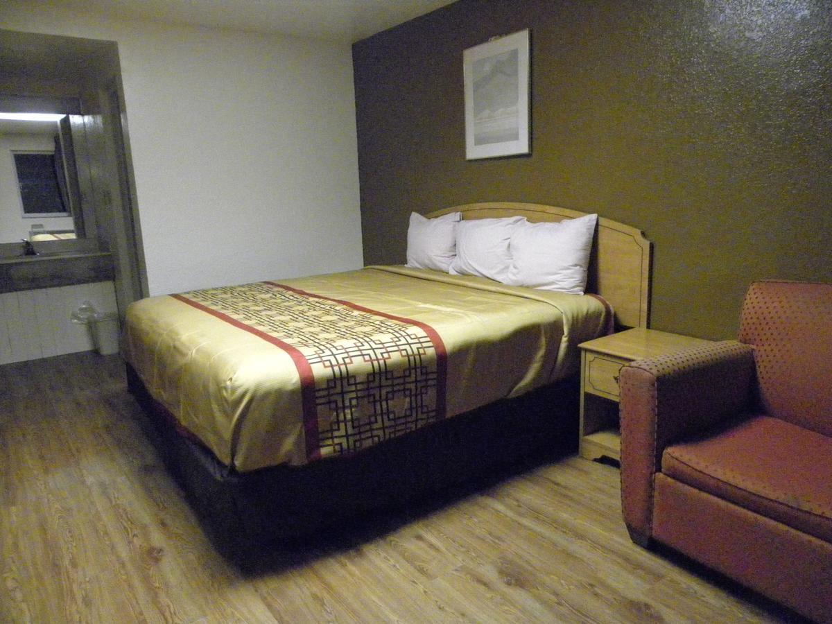 Guest Inn روجرز المظهر الخارجي الصورة